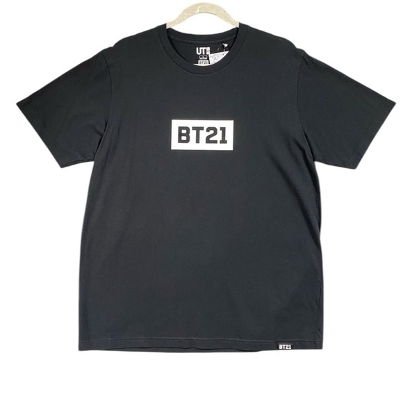 NEW UNIQLO BT21 BTS Black Graphic UT T-Shirt Character Signatures Unisex Sz L - Picture 1 of 7